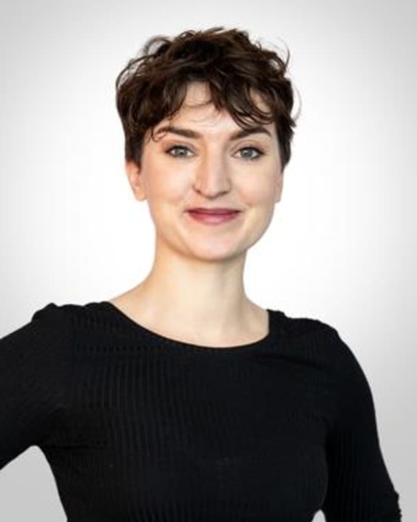 Portrait photo of Vanessa Kury