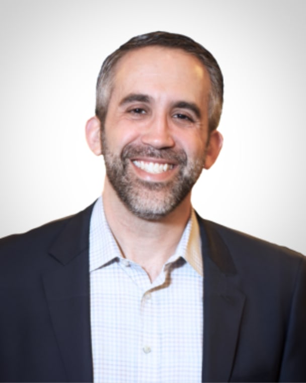 Portrait photo of Adam Weiss
