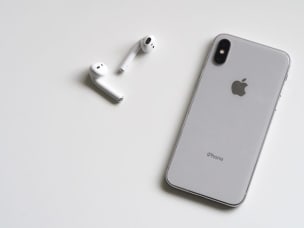 airpods e un iphone XR