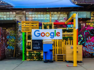 Eingang eines Google Gebäudes