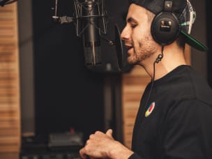 AwinTalks-Podcast mit Ryan Kliszat von BrandSwap, der über Gift-with-Purchase Technologie spricht 
