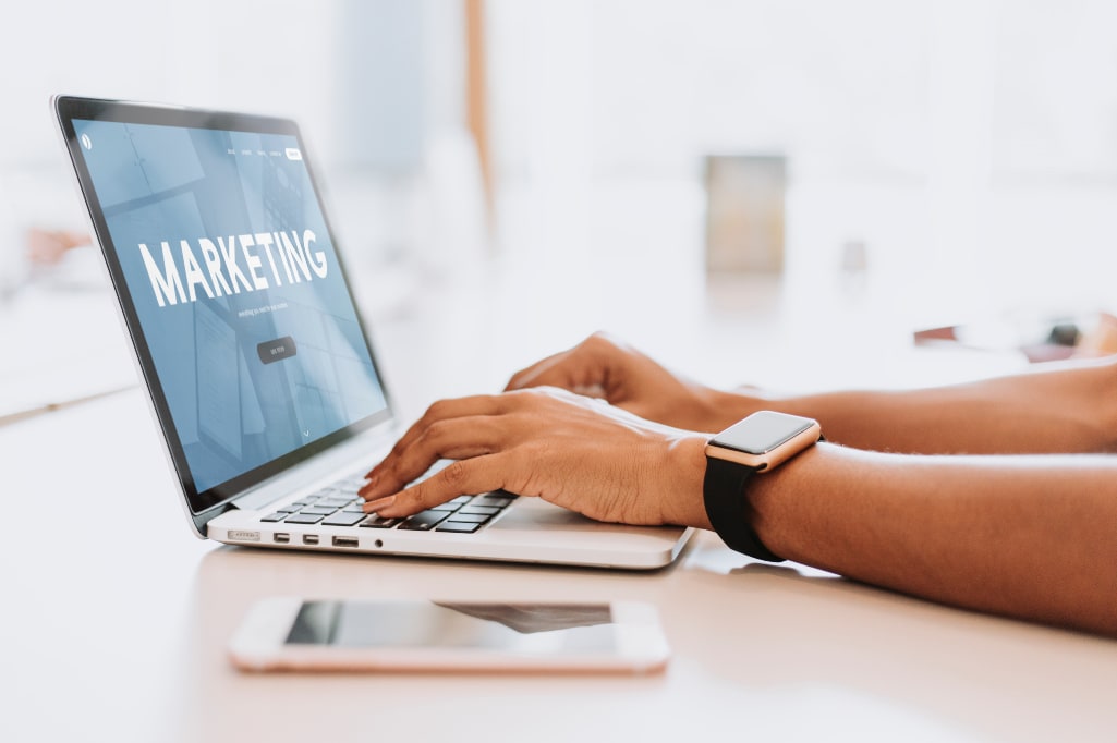 why advertisers should use affiliate marketing