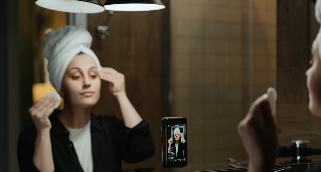Make up influencer