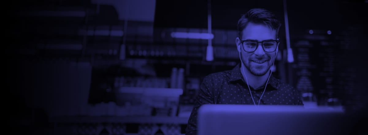 Dein Ad Spend ist abhängig von den Big Tech-Plattformen? tablet image